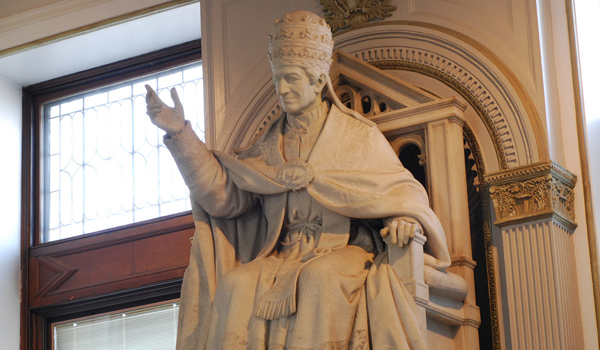 Pope Leo statue